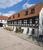 Weinhaus Schuh - Weincaf&eacute;, Pension, Vinothek